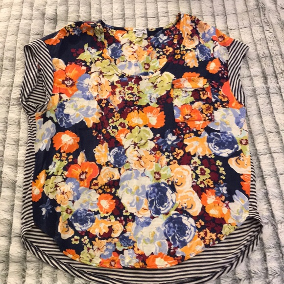 Splendid Tops - Beautiful floral splendid top